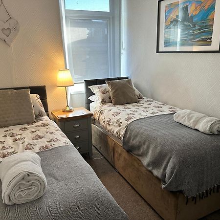 Woodland Cottage - Private Courtyard - Pet Friendly Retreat In The Heart Of Windermere Ngoại thất bức ảnh