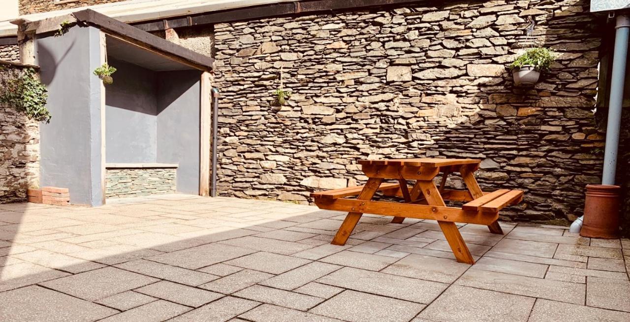 Woodland Cottage - Private Courtyard - Pet Friendly Retreat In The Heart Of Windermere Ngoại thất bức ảnh