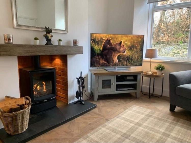 Woodland Cottage - Private Courtyard - Pet Friendly Retreat In The Heart Of Windermere Ngoại thất bức ảnh